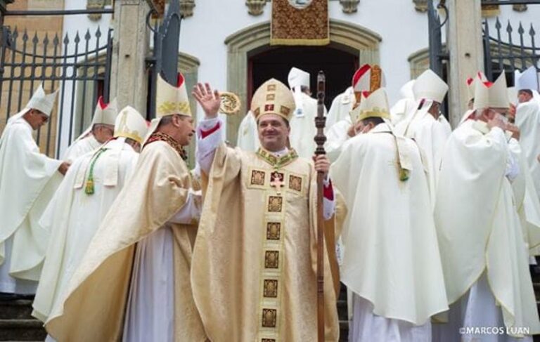 Dom Dirceu é ordenado bispo em São João del-Rei (MG)
