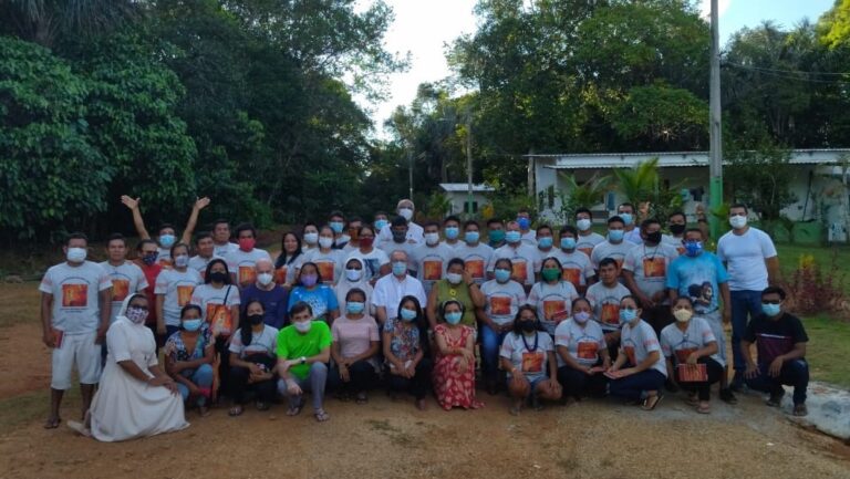 Lideranças da diocese de São Gabriel da Cachoeira se aprofundam no conhecimento da Bíblia e da Eclesiologia
