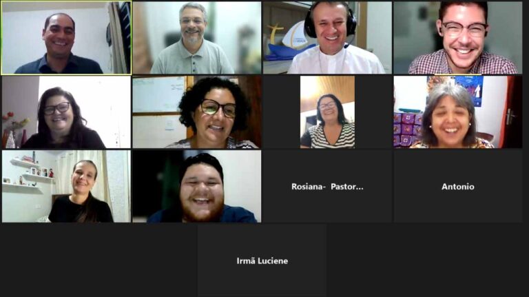 Lideranças do Regional Sul 2 participam de reunião para refletir sobre “O efeito eclesial das lives”
