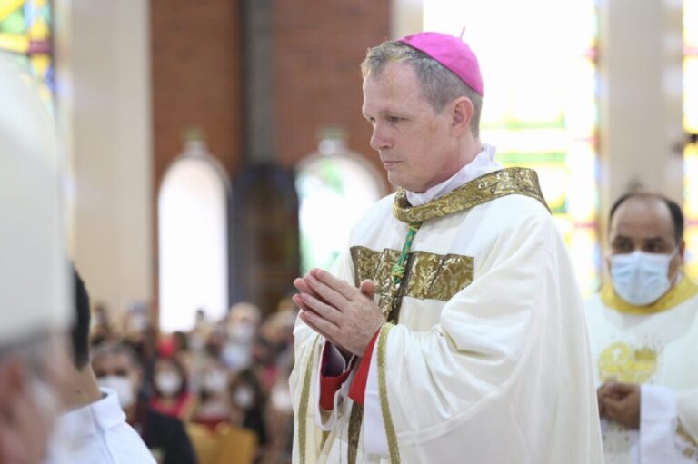 Monsenhor Antonio Catelan Ferreira é ordenado bispo em Umuarama