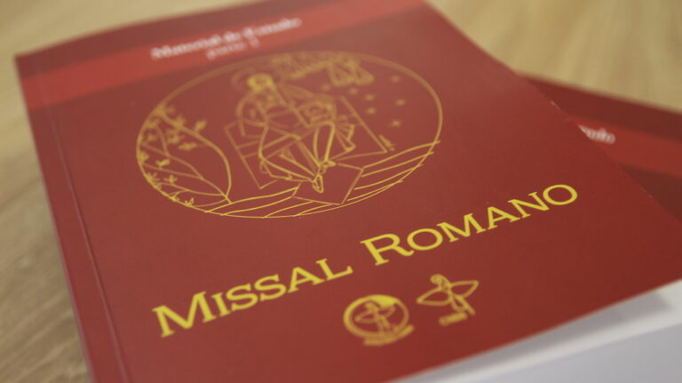 Os passos da tradução da 3ª Edição do Missal Romano no Brasil