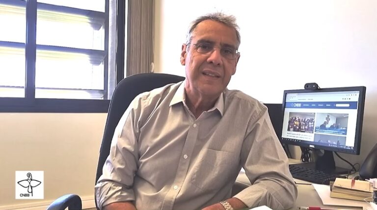 Sínodo 2023: Subsecretário de Pastoral da CNBB defende o aprofundamento da ministerialidade como caminho para superar o clericalismo na Igreja